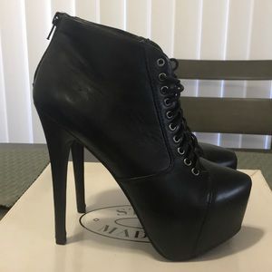 Steve Madden Secretve Platform Booties